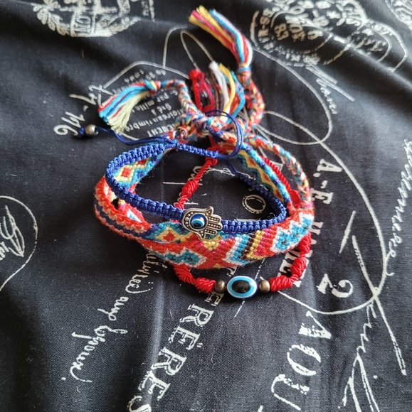 BUNDLE Woven blue and red bracelets - Picture 2 of 11